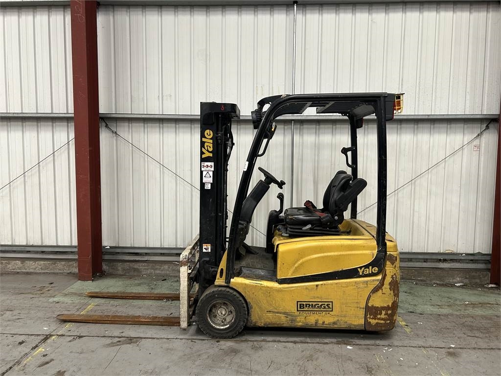 Yale ERP20VT - رافعة شوكية كهربائية: صورة 1 Yale ERP20VT - رافعة شوكية كهربائية: صورة 1