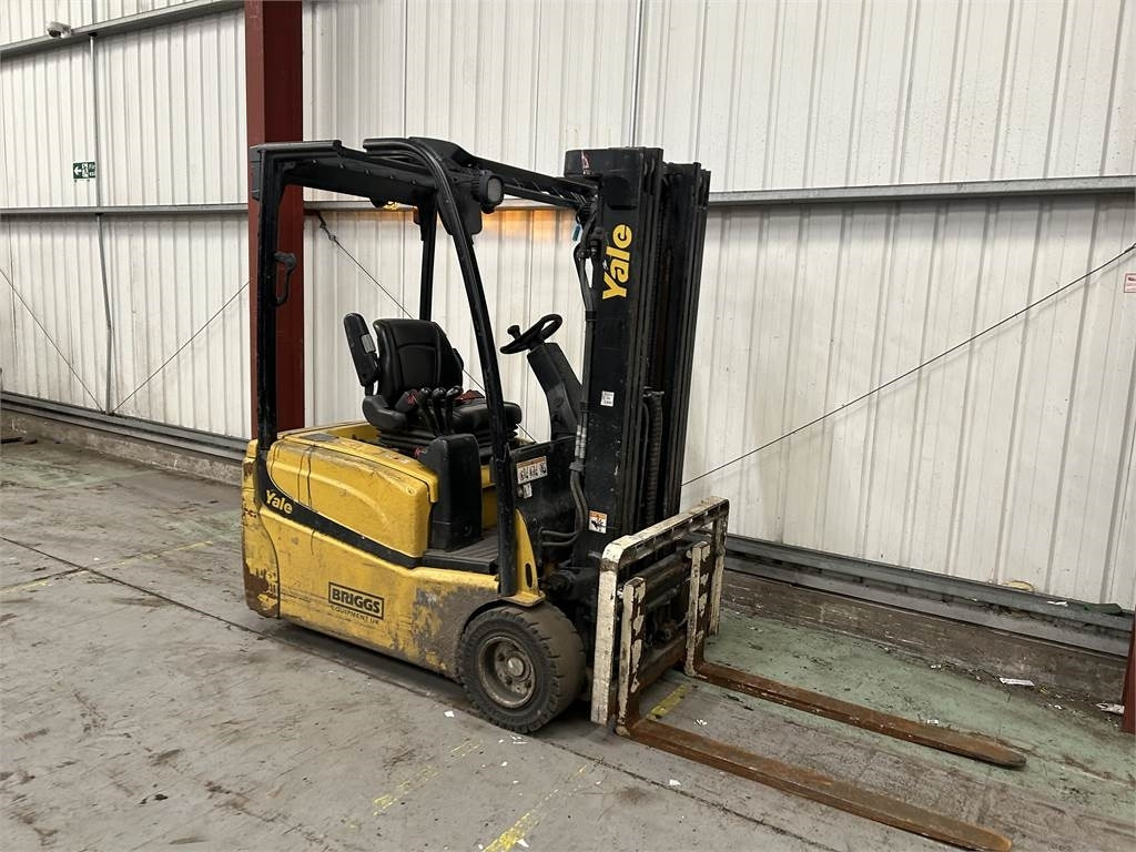 Yale ERP20VT - رافعة شوكية كهربائية: صورة 4 Yale ERP20VT - رافعة شوكية كهربائية: صورة 4
