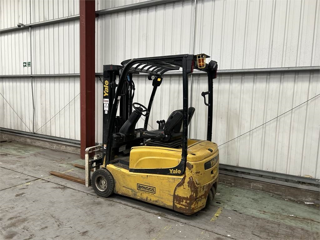 Yale ERP20VT - رافعة شوكية كهربائية: صورة 3 Yale ERP20VT - رافعة شوكية كهربائية: صورة 3