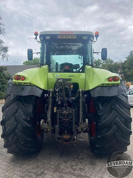 Claas Axion 820 - جرار: صورة 4 Claas Axion 820 - جرار: صورة 4