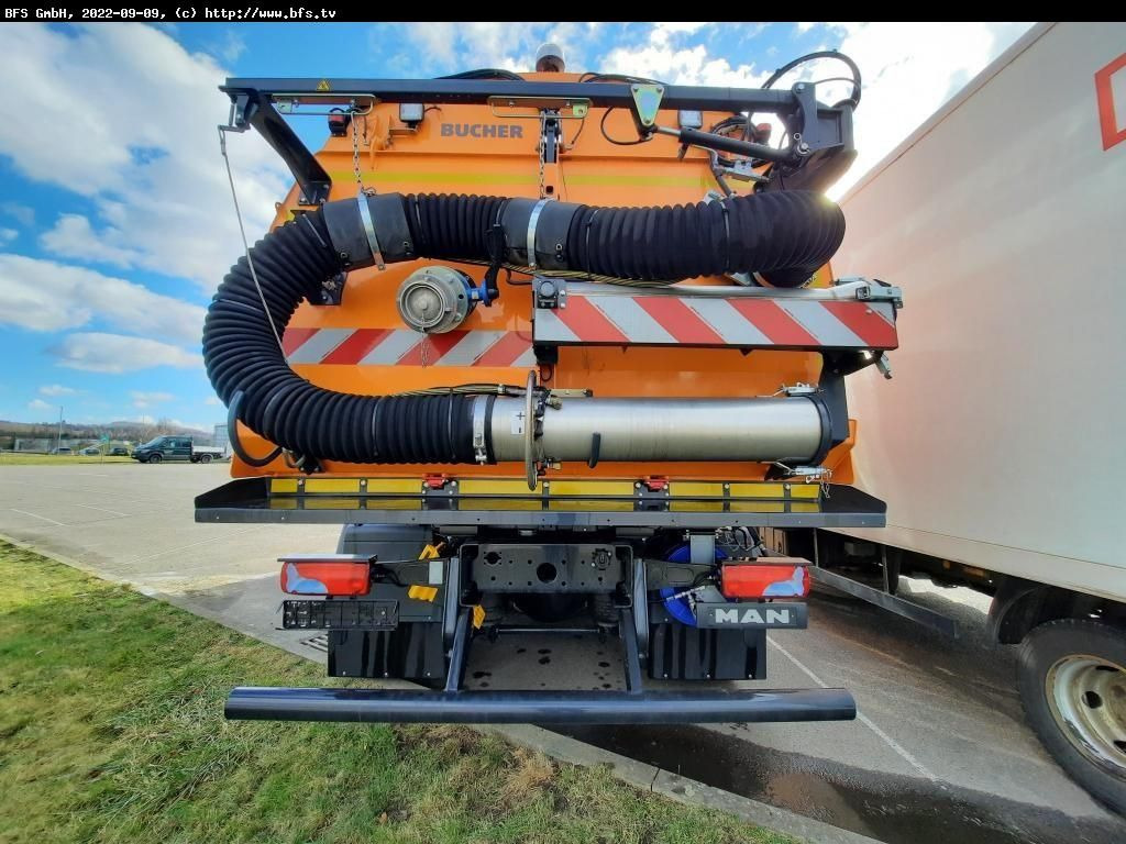 MAN TGS 18.420 4X2 BL Bucher OF 8000 TWIN beidseitig - سياره كنس شوارع: صورة 3 MAN TGS 18.420 4X2 BL Bucher OF 8000 TWIN beidseitig - سياره كنس شوارع: صورة 3