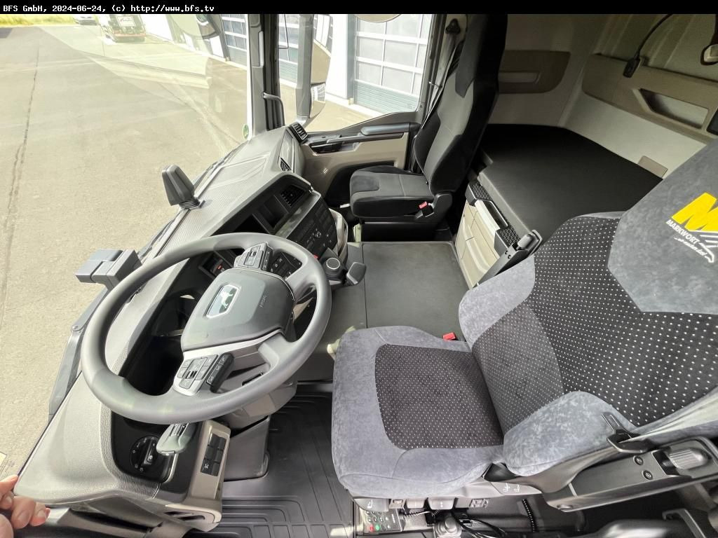 MAN TGS (TG3) 18.520 4x4 BL SA hohe Bauart, Kipphydr - رأس تريلا: صورة 4 MAN TGS (TG3) 18.520 4x4 BL SA hohe Bauart, Kipphydr - رأس تريلا: صورة 4