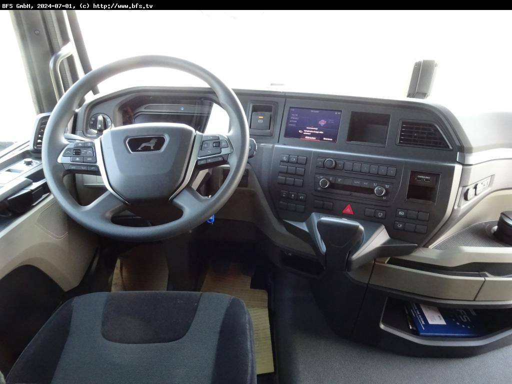 MAN TGX (TG3) 18.480 4x2 LL SA Mautklasse 2 Ultra MAN TGX (TG3) 18.480 4x2 LL SA Mautklasse 2 Ultra - رأس تريلا: صورة 4 MAN TGX (TG3) 18.480 4x2 LL SA Mautklasse 2 Ultra MAN TGX (TG3) 18.480 4x2 LL SA Mautklasse 2 Ultra - رأس تريلا: صورة 4