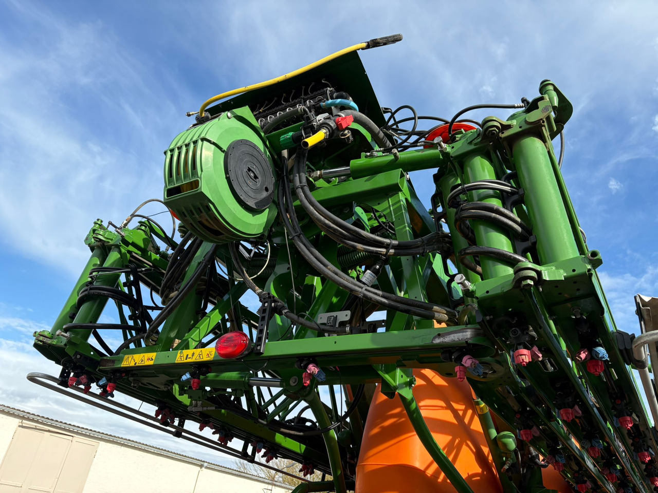 AMAZONE UX 6200 36m GPS - رشاش مسحوب: صورة 3 AMAZONE UX 6200 36m GPS - رشاش مسحوب: صورة 3