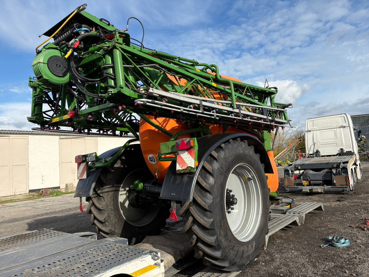 AMAZONE UX 6200 36m GPS - رشاش مسحوب: صورة 5 AMAZONE UX 6200 36m GPS - رشاش مسحوب: صورة 5