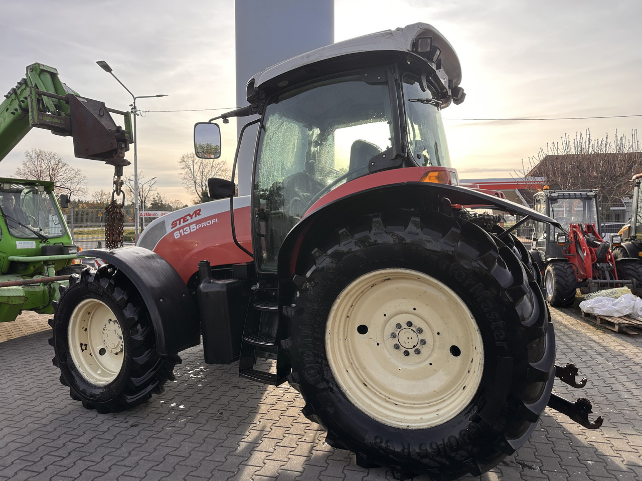 STEYR 6135 PROFI - جرار: صورة 4 STEYR 6135 PROFI - جرار: صورة 4