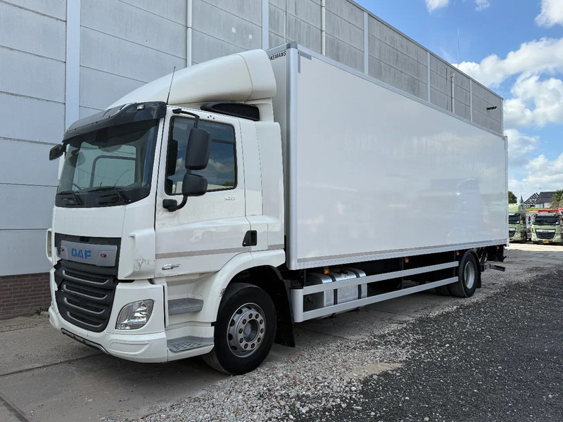 DAF CF 320 4X2 - EURO 6 - 19 TON + DHOLLANDIA - شاحنة صندوقية: صورة 1 DAF CF 320 4X2 - EURO 6 - 19 TON + DHOLLANDIA - شاحنة صندوقية: صورة 1