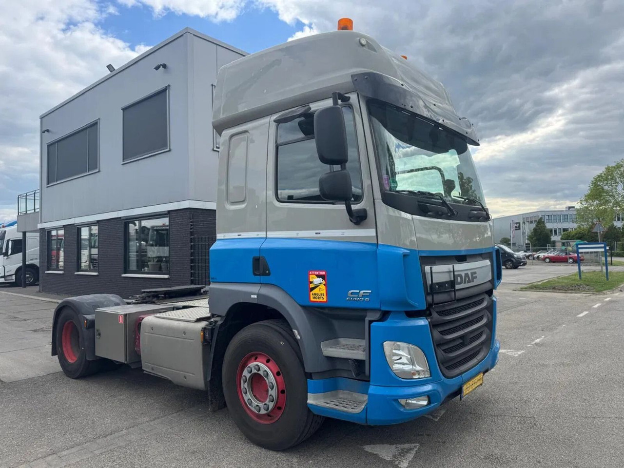 DAF CF 440 4X2 - EURO 6 + TÜV 12-2025 - مقطورة السحب: صورة 3 DAF CF 440 4X2 - EURO 6 + TÜV 12-2025 - مقطورة السحب: صورة 3