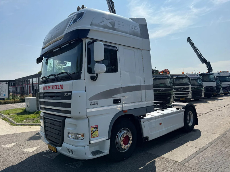 DAF XF 105.510 4X2 SKIRTS ADR RETARDER STANDKLIMA - رأس تريلا: صورة 1 DAF XF 105.510 4X2 SKIRTS ADR RETARDER STANDKLIMA - رأس تريلا: صورة 1