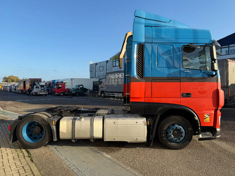 DAF XF 440 4X2 EURO 6 MEGA - ONLY 706.274 KM - رأس تريلا: صورة 4 DAF XF 440 4X2 EURO 6 MEGA - ONLY 706.274 KM - رأس تريلا: صورة 4