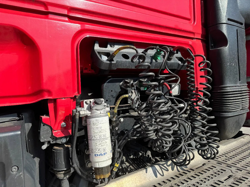 رأس تريلا DAF XF 440 4X2 EURO 6 SKIRTS 2017: صورة 8 رأس تريلا DAF XF 440 4X2 EURO 6 SKIRTS 2017: صورة 8