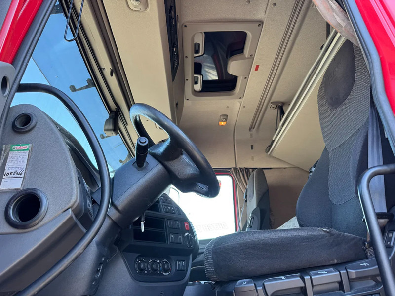 رأس تريلا DAF XF 440 4X2 EURO 6 SKIRTS 2017: صورة 11 رأس تريلا DAF XF 440 4X2 EURO 6 SKIRTS 2017: صورة 11