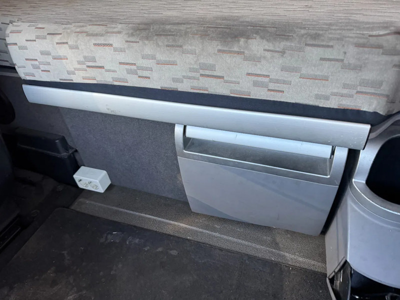 رأس تريلا DAF XF 440 4X2 EURO 6 SKIRTS 2017: صورة 15 رأس تريلا DAF XF 440 4X2 EURO 6 SKIRTS 2017: صورة 15