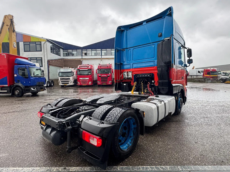 DAF XF 450 4X2 EURO 6 MEGA DOUBLE TANK - رأس تريلا: صورة 4 DAF XF 450 4X2 EURO 6 MEGA DOUBLE TANK - رأس تريلا: صورة 4