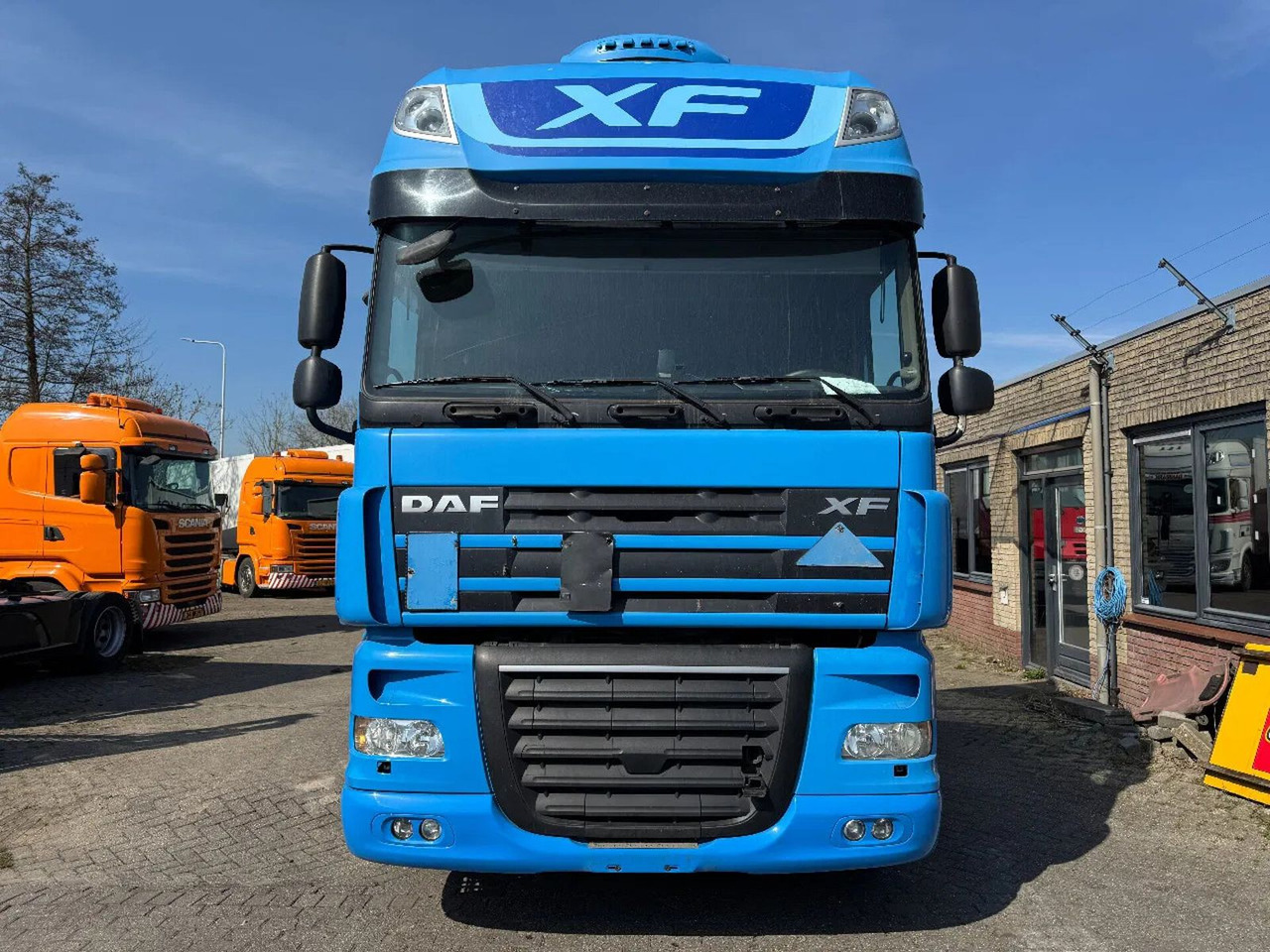 DAF XF 460 4X2 - EURO 5 - مقطورة السحب: صورة 2 DAF XF 460 4X2 - EURO 5 - مقطورة السحب: صورة 2