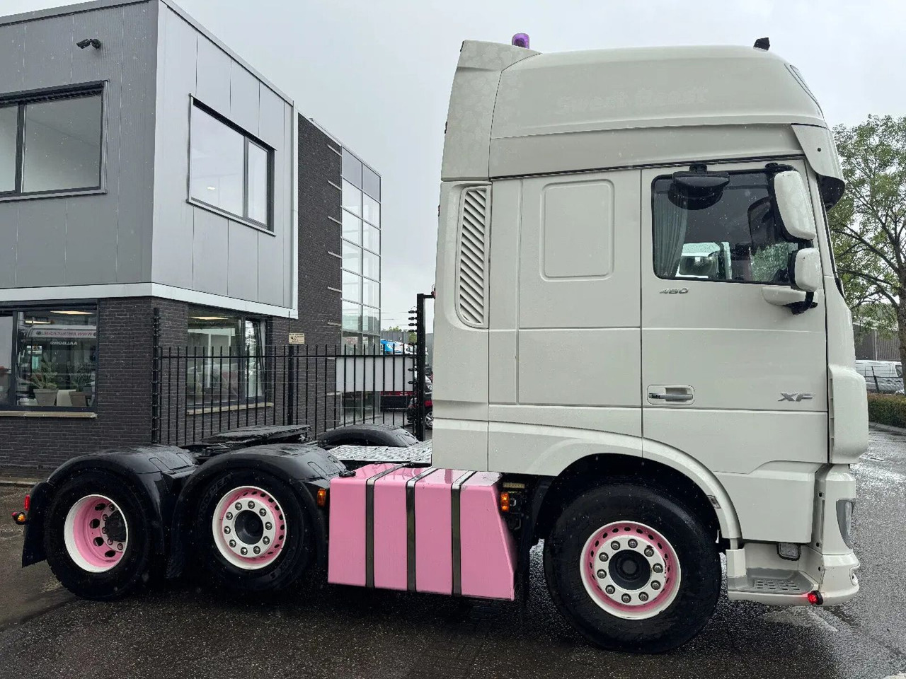 DAF XF 480 6X2 - EURO 6 + LIFT/STEERING AXLE + RETAR - مقطورة السحب: صورة 4 DAF XF 480 6X2 - EURO 6 + LIFT/STEERING AXLE + RETAR - مقطورة السحب: صورة 4