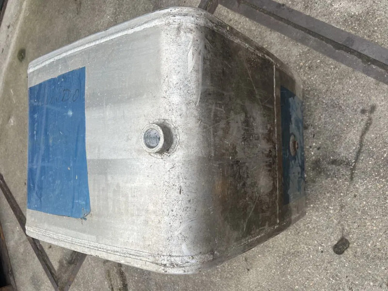 Diversen Hydrauliek tank l 70 b 45 h 62 - أجهزة هيدروليكية - شاحنة: صورة 1 Diversen Hydrauliek tank l 70 b 45 h 62 - أجهزة هيدروليكية - شاحنة: صورة 1