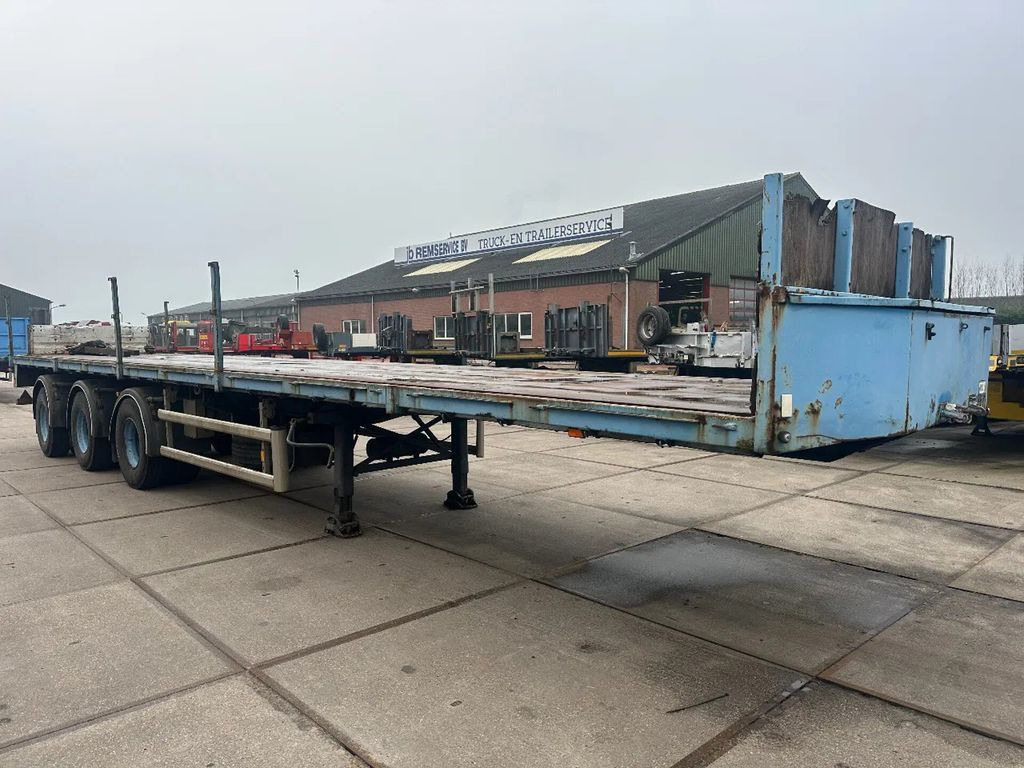 Floor LAST 2 AXLE STEERING, FIRST LIFT AXLE - نصف مقطورة مسطحة: صورة 2 Floor LAST 2 AXLE STEERING, FIRST LIFT AXLE - نصف مقطورة مسطحة: صورة 2