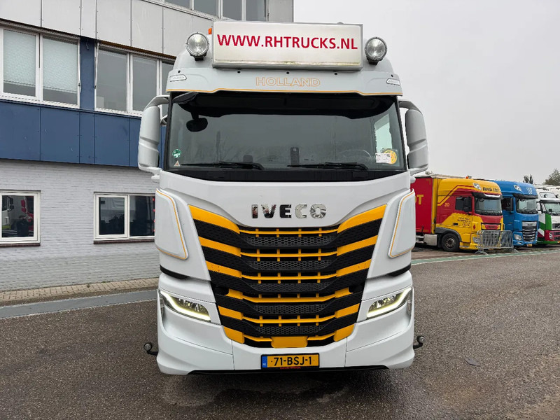 Iveco S-WAY 460 4X2 EURO 6 SKIRTS DOUBLE TANK - رأس تريلا: صورة 2 Iveco S-WAY 460 4X2 EURO 6 SKIRTS DOUBLE TANK - رأس تريلا: صورة 2