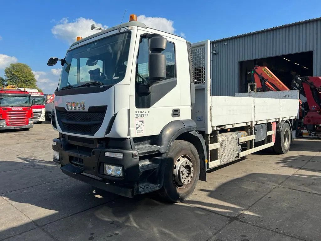 Iveco Stralis 310 PALFINGER PK14002 - MOTOR DEFECT - شاحنات مسطحة, شاحنة كرين: صورة 1 Iveco Stralis 310 PALFINGER PK14002 - MOTOR DEFECT - شاحنات مسطحة, شاحنة كرين: صورة 1