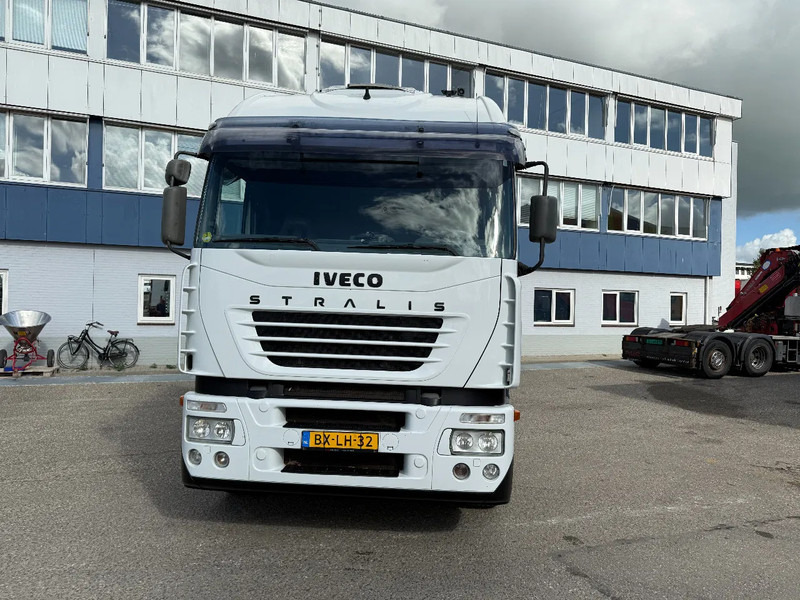 Iveco Stralis 440.43 440E43 EURO 3 MET RETARDER - مقطورة السحب: صورة 4 Iveco Stralis 440.43 440E43 EURO 3 MET RETARDER - مقطورة السحب: صورة 4
