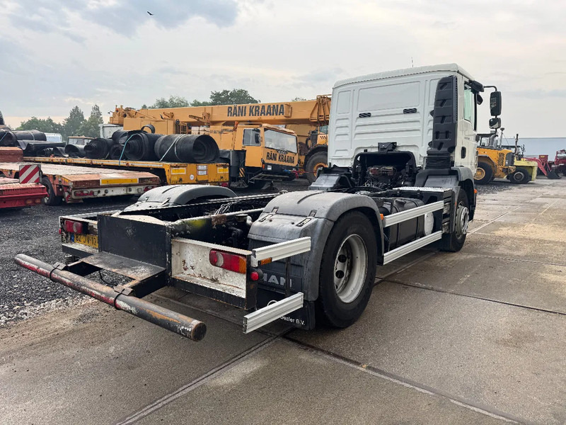 MAN TGM 18.340 4X2 EURO 5 CHASSIS - شاحنة بهيكل معدني للمقصورة: صورة 4 MAN TGM 18.340 4X2 EURO 5 CHASSIS - شاحنة بهيكل معدني للمقصورة: صورة 4