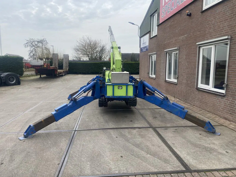 Maeda MC-305C - رافعة زاحفة: صورة 3 Maeda MC-305C - رافعة زاحفة: صورة 3