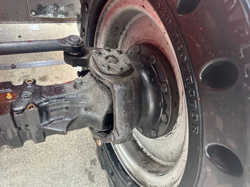 آلة رفع ونقل تلسكوبية Manitou MLT845 7401 uur CE: صورة 17