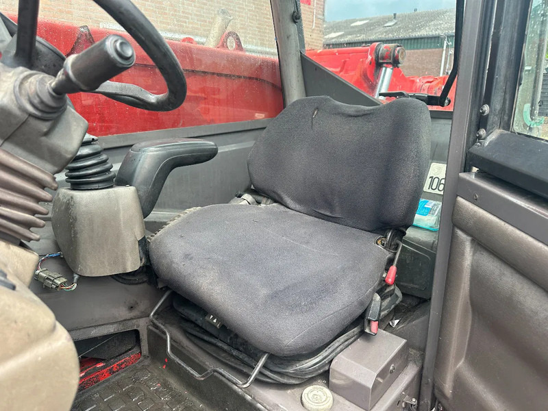 آلة رفع ونقل تلسكوبية Manitou MLT845 7401 uur CE: صورة 13