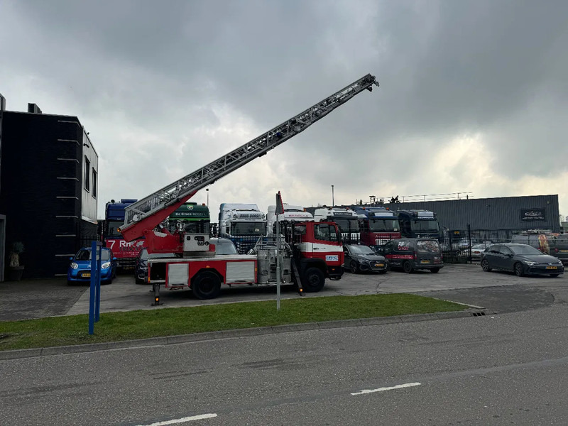 Mercedes-Benz 1120 OF MAGIRUS 24 METER + KORF + SLANGS - شاحنة حريق: صورة 4 Mercedes-Benz 1120 OF MAGIRUS 24 METER + KORF + SLANGS - شاحنة حريق: صورة 4