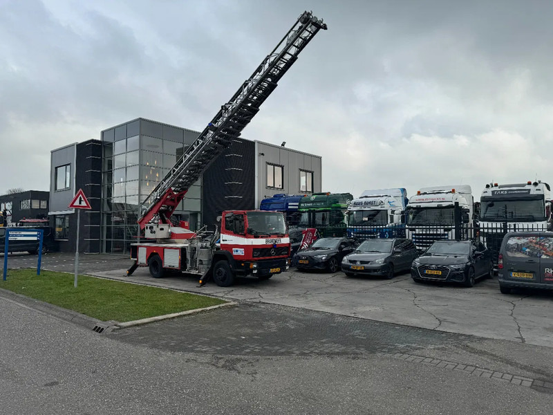 Mercedes-Benz 1120 OF MAGIRUS 24 METER + KORF + SLANGS - شاحنة حريق: صورة 1 Mercedes-Benz 1120 OF MAGIRUS 24 METER + KORF + SLANGS - شاحنة حريق: صورة 1