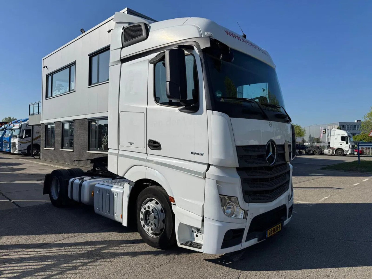Mercedes-Benz Actros 1842 4X2 - EURO 6 + HEFSCHOTEL + ROCKINGE - مقطورة السحب: صورة 3 Mercedes-Benz Actros 1842 4X2 - EURO 6 + HEFSCHOTEL + ROCKINGE - مقطورة السحب: صورة 3