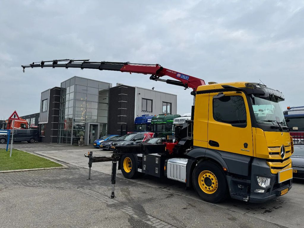 Mercedes-Benz Actros 1845 4X2 - EURO 6 + HMF 2820 + REMOTE + O - شاحنة كرين, مقطورة السحب: صورة 2 Mercedes-Benz Actros 1845 4X2 - EURO 6 + HMF 2820 + REMOTE + O - شاحنة كرين, مقطورة السحب: صورة 2