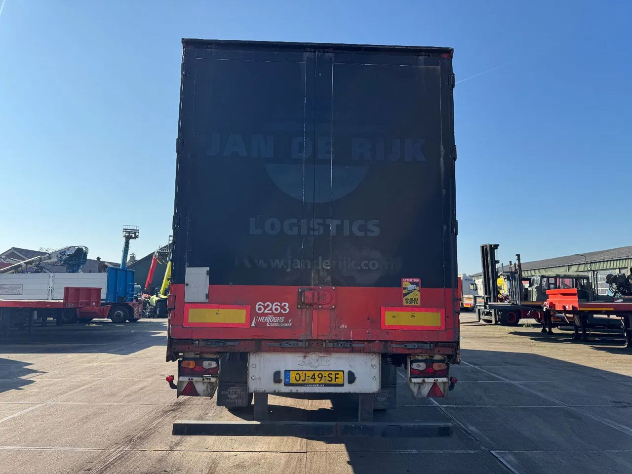 Pacton TBD230 - 2 AXLE BPW - نصف مقطورة بصندوق مغلق: صورة 5 Pacton TBD230 - 2 AXLE BPW - نصف مقطورة بصندوق مغلق: صورة 5