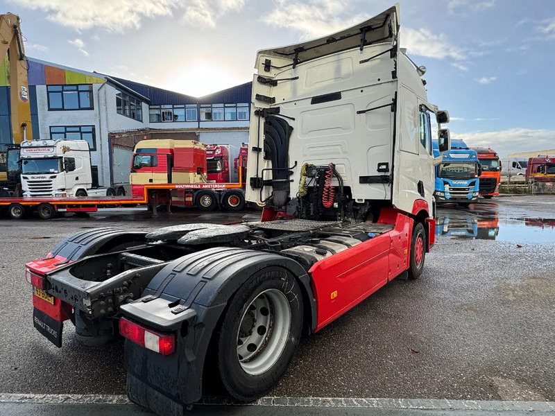 Renault T460 4X2 EURO 6 SKIRTS DOUBLE TANK - رأس تريلا: صورة 4 Renault T460 4X2 EURO 6 SKIRTS DOUBLE TANK - رأس تريلا: صورة 4