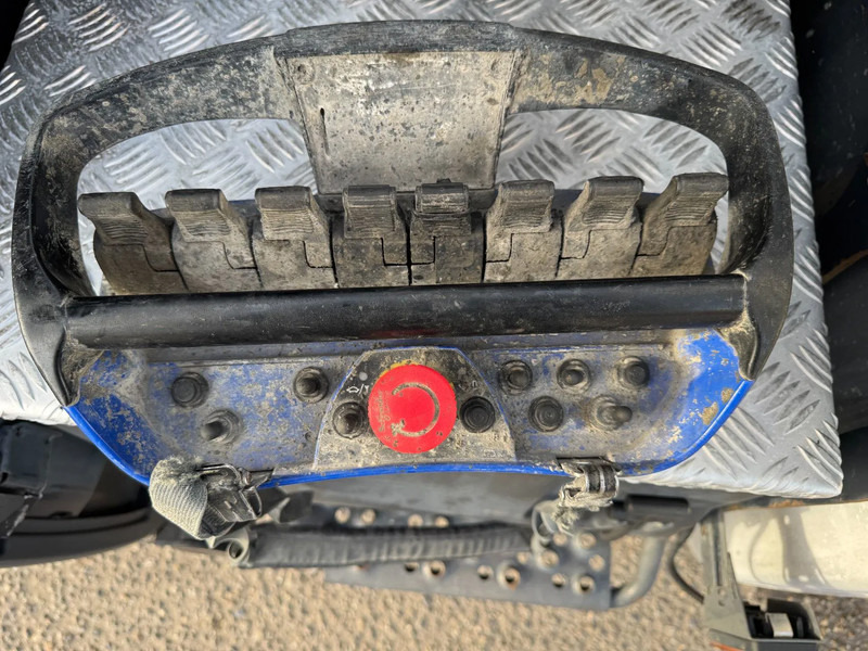 رأس تريلا Scania P450 6X4 EURO 6 + DE BUF BETON TRAILER + THEAM BELT: صورة 9