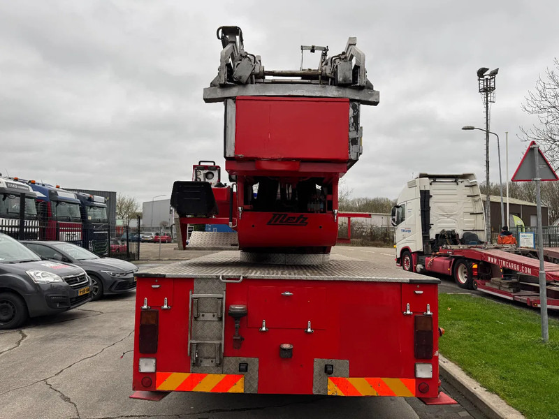 Scania P82 4X2 - FIRE TRUCK - 30M LIFT - شاحنة حريق: صورة 5 Scania P82 4X2 - FIRE TRUCK - 30M LIFT - شاحنة حريق: صورة 5
