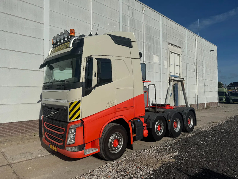 Volvo FH 13.540 8X4, 150 TON, INTARDER, 566862 KM - رأس تريلا: صورة 1 Volvo FH 13.540 8X4, 150 TON, INTARDER, 566862 KM - رأس تريلا: صورة 1