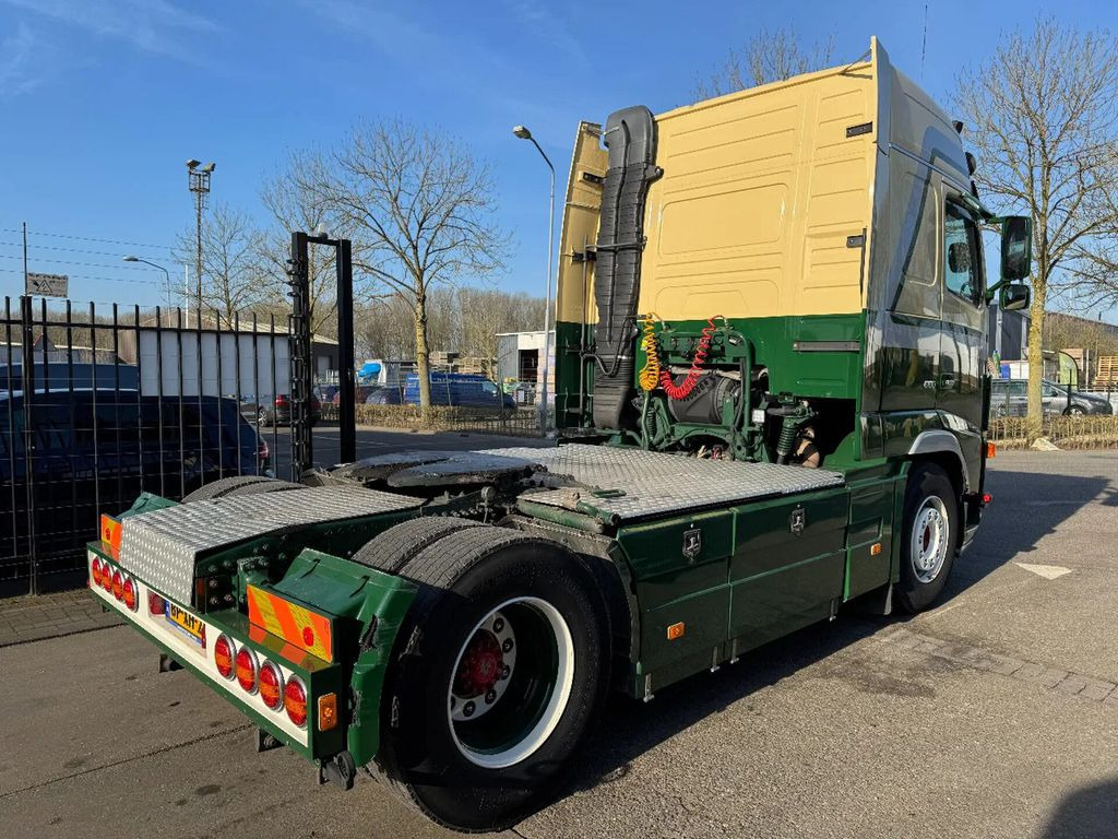Volvo FH 16.550 4X2 - EURO 3 + FULL SPOILER + MANUAL G - مقطورة السحب: صورة 4 Volvo FH 16.550 4X2 - EURO 3 + FULL SPOILER + MANUAL G - مقطورة السحب: صورة 4