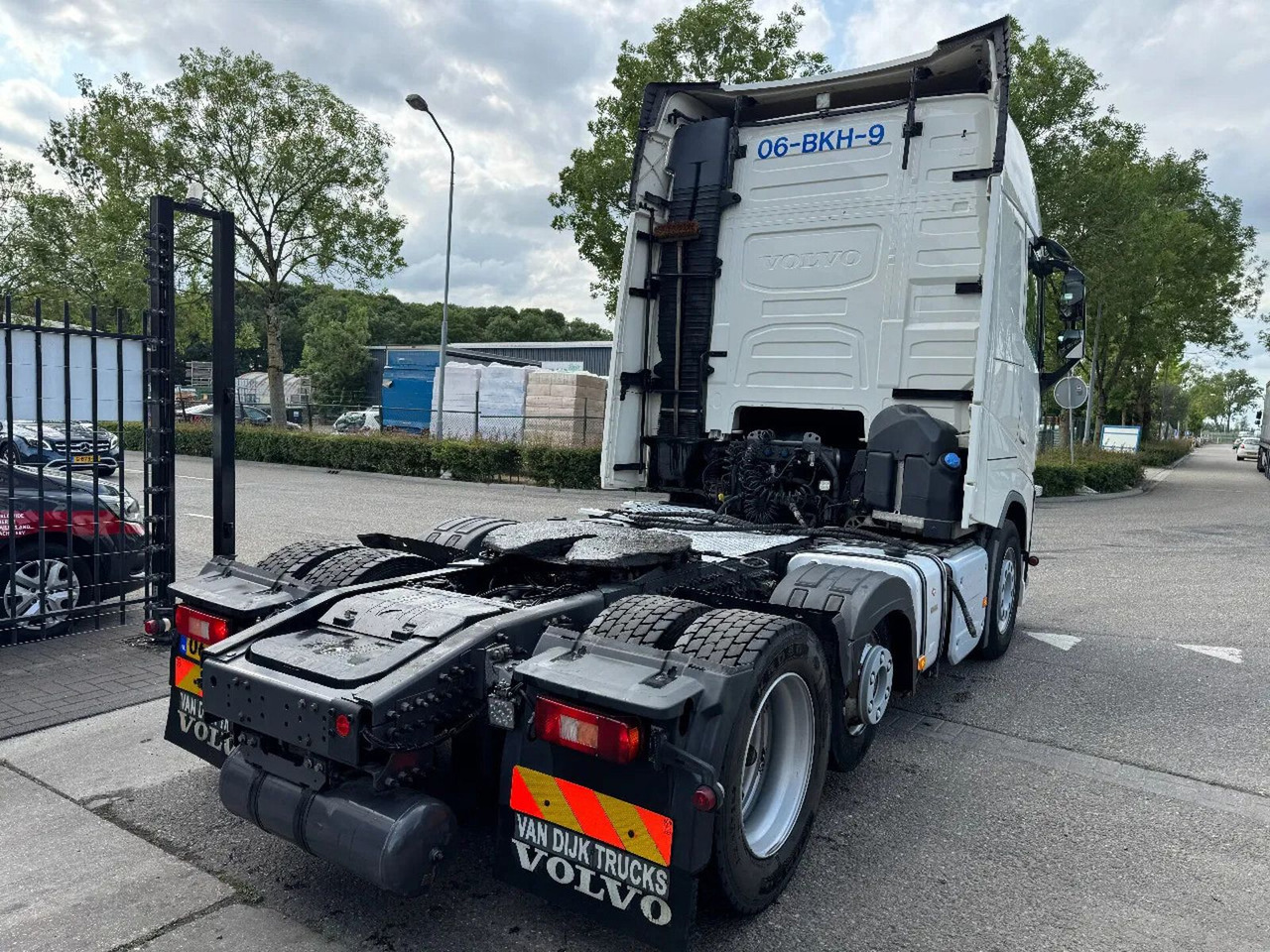 Volvo FH 460 6X2 - EURO 6 + KIPPER HYDR. + LIFTING AXL - مقطورة السحب: صورة 4 Volvo FH 460 6X2 - EURO 6 + KIPPER HYDR. + LIFTING AXL - مقطورة السحب: صورة 4