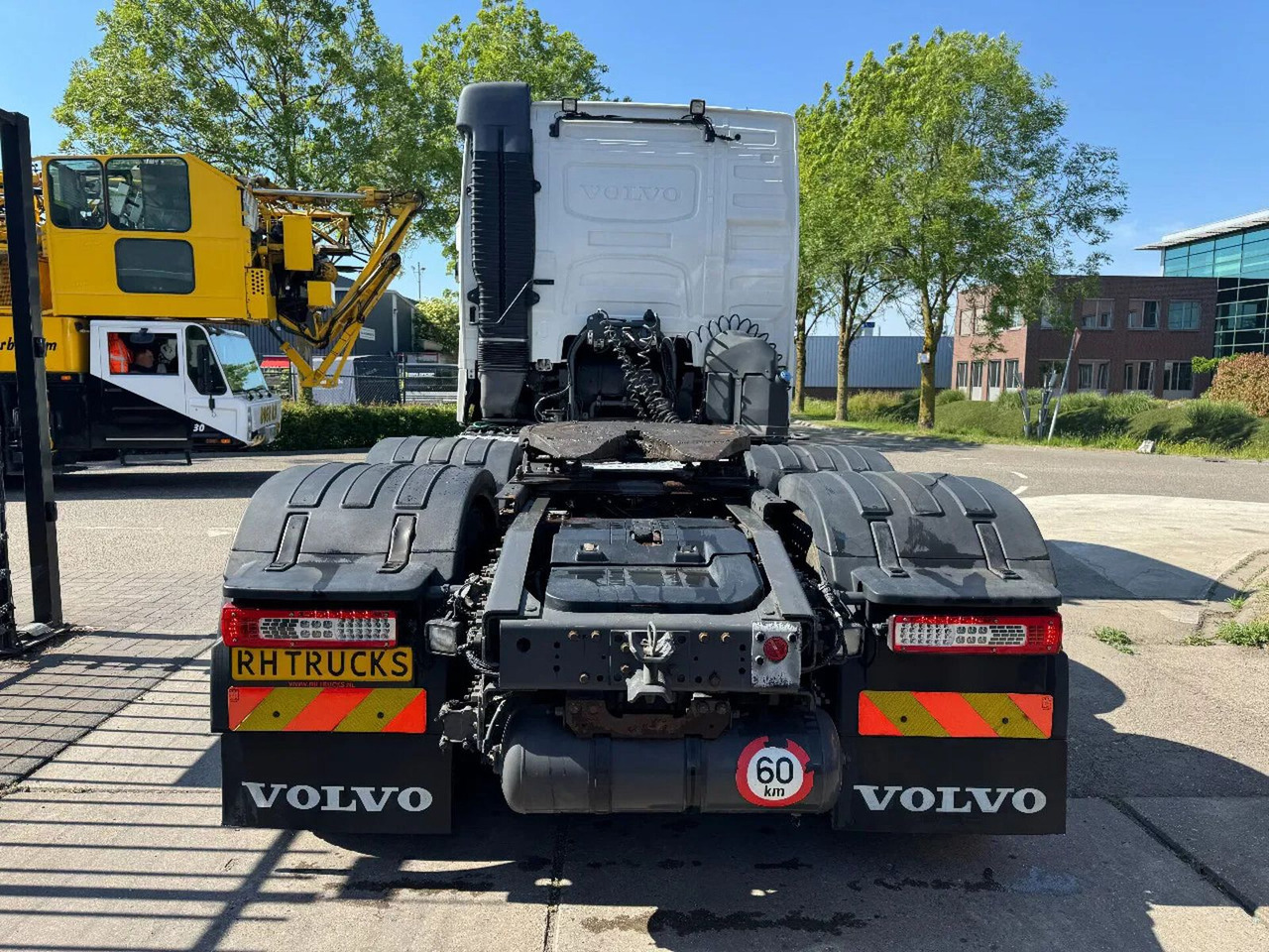 Volvo FH 460 6X2 - EURO 6 + LIFTING AXLE - مقطورة السحب: صورة 5 Volvo FH 460 6X2 - EURO 6 + LIFTING AXLE - مقطورة السحب: صورة 5