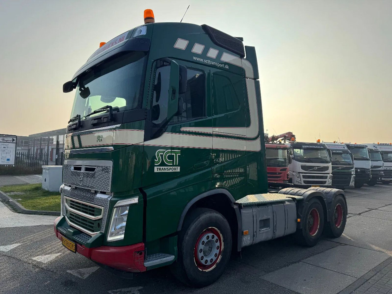 Volvo FH 500 6X4 - EURO 6 + BIG AXLES + KIPPER HYDR. Volvo FH 500 6X4 - EURO 6 + BIG AXLES + KIPPER HYDR. - مقطورة السحب: صورة 1 Volvo FH 500 6X4 - EURO 6 + BIG AXLES + KIPPER HYDR. Volvo FH 500 6X4 - EURO 6 + BIG AXLES + KIPPER HYDR. - مقطورة السحب: صورة 1
