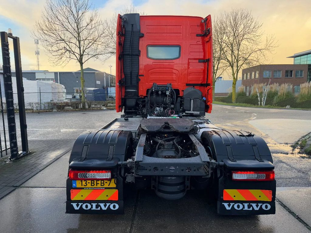 Volvo FH FH420 - مقطورة السحب: صورة 5 Volvo FH FH420 - مقطورة السحب: صورة 5