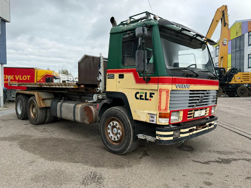 تأجير Volvo FL 12.420 6X2 MANUAL GEAR / FULL STEEL SUSP. / 10 TYRES / HUB REDUCT. + CABLELIFT TIPPER + CONTAINER FLATBED Volvo FL 12.420 6X2 MANUAL GEAR / FULL STEEL SUSP. / 10 TYRES / HUB REDUCT. + CABLELIFT TIPPER + CONTAINER FLATBED: صورة 9 تأجير Volvo FL 12.420 6X2 MANUAL GEAR / FULL STEEL SUSP. / 10 TYRES / HUB REDUCT. + CABLELIFT TIPPER + CONTAINER FLATBED Volvo FL 12.420 6X2 MANUAL GEAR / FULL STEEL SUSP. / 10 TYRES / HUB REDUCT. + CABLELIFT TIPPER + CONTAINER FLATBED: صورة 9