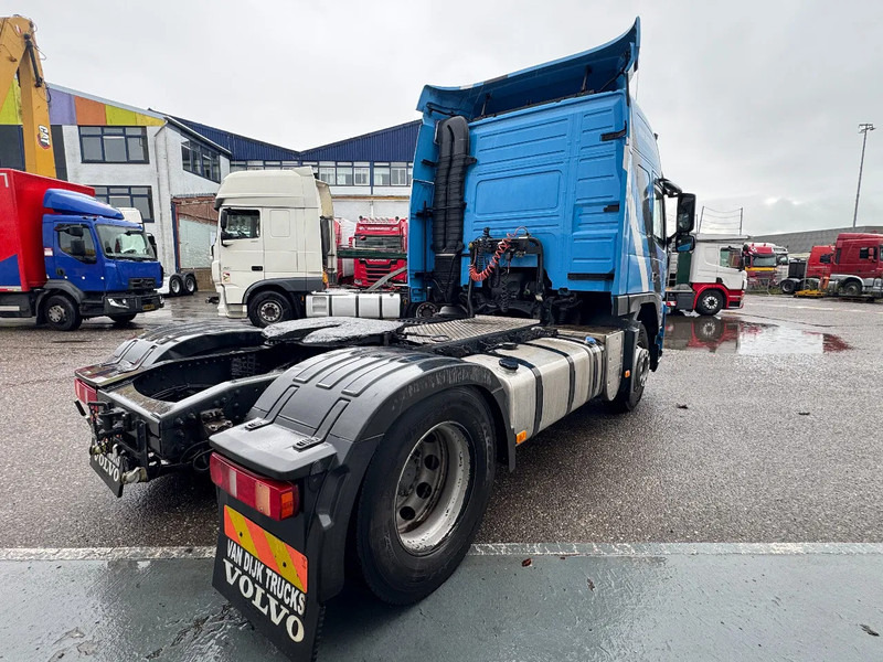 Volvo FM 330 4X2 EURO 5 ONLY 519.822 KM SPOILERS HOLLAND TRUCK - رأس تريلا: صورة 4 Volvo FM 330 4X2 EURO 5 ONLY 519.822 KM SPOILERS HOLLAND TRUCK - رأس تريلا: صورة 4