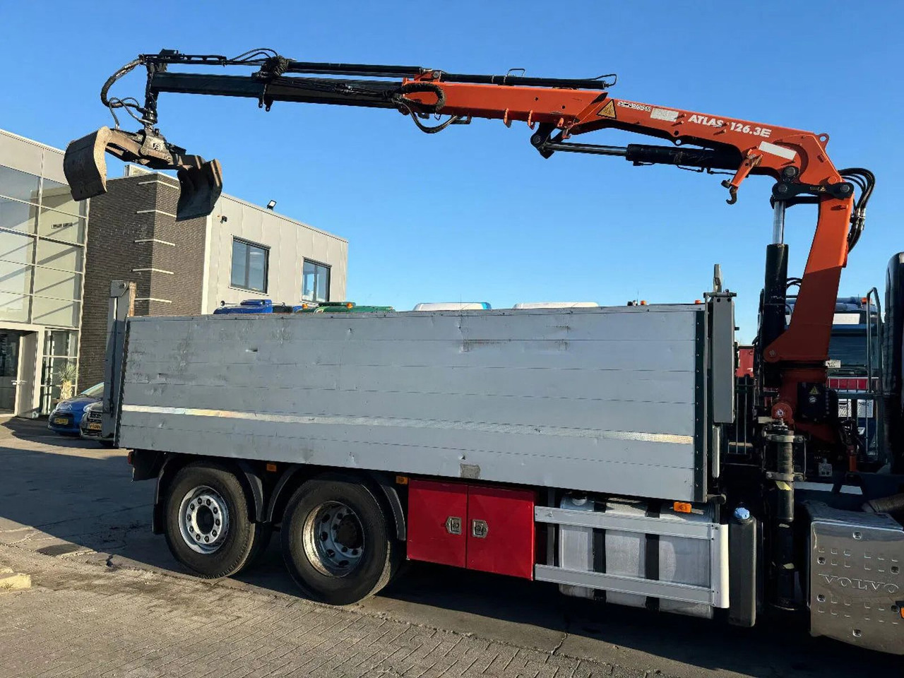 Volvo FM 330 6X2 - EURO 5 + ATLAS 126.3E A2 + REMOTE + - شاحنة كرين: صورة 3 Volvo FM 330 6X2 - EURO 5 + ATLAS 126.3E A2 + REMOTE + - شاحنة كرين: صورة 3
