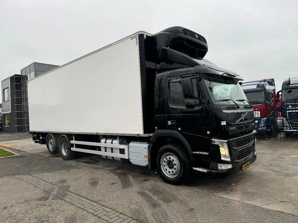 Volvo FM 330 6X2 THERMO KING CHEREAU BOX EURO 6 TÜV TI - شاحنة ذات مبرد: صورة 2 Volvo FM 330 6X2 THERMO KING CHEREAU BOX EURO 6 TÜV TI - شاحنة ذات مبرد: صورة 2