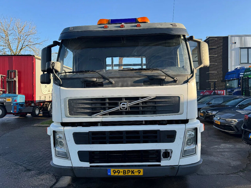 تأجير Volvo FM 340 6X2 EFFER 140 2S EURO 3 Volvo FM 340 6X2 EFFER 140 2S EURO 3: صورة 16 تأجير Volvo FM 340 6X2 EFFER 140 2S EURO 3 Volvo FM 340 6X2 EFFER 140 2S EURO 3: صورة 16