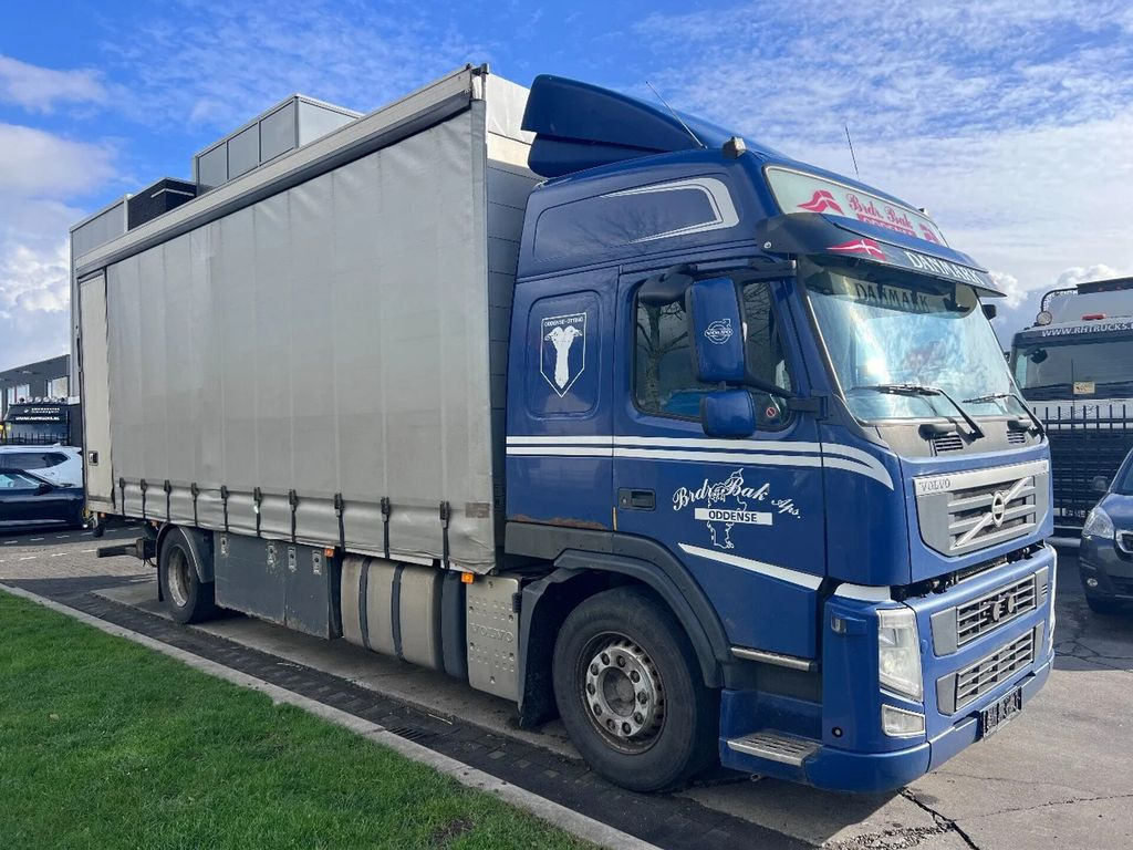 Volvo FM 370 4X2 EURO5 720x250x273 LOAD-LIFT - شاحنة ذات ستائر جانبية: صورة 1 Volvo FM 370 4X2 EURO5 720x250x273 LOAD-LIFT - شاحنة ذات ستائر جانبية: صورة 1