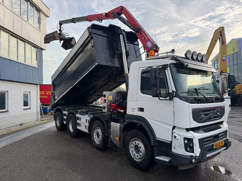 Volvo FMX 420 8X4 HMF 1643Z2 + REMOTE CONTROL + HYVA KIPPER - شاحنة كرين: صورة 3 Volvo FMX 420 8X4 HMF 1643Z2 + REMOTE CONTROL + HYVA KIPPER - شاحنة كرين: صورة 3